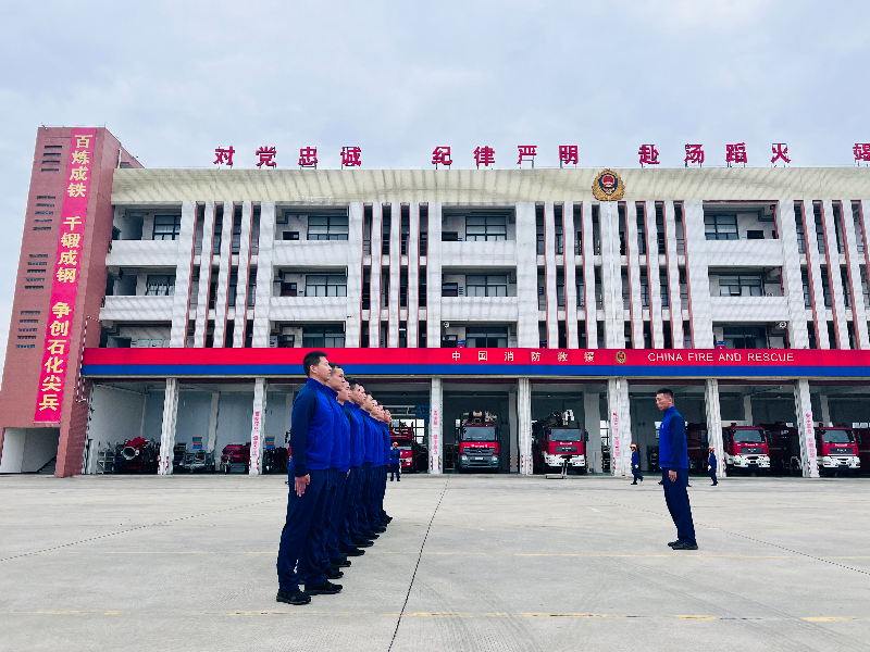 滨海湾专职消防队伍将进行为期180天的集训和实习.jpg