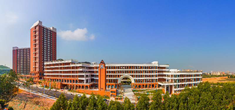 镇远中学全景.jpg