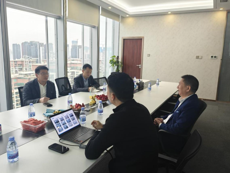 滨海湾便抢抓先机奔赴香港，积极与香港利记集团有限公司、香港工业总会、香港科学园、香港科技大学、香港理工大学、香港数码港管理有限公司等沟通.jpg