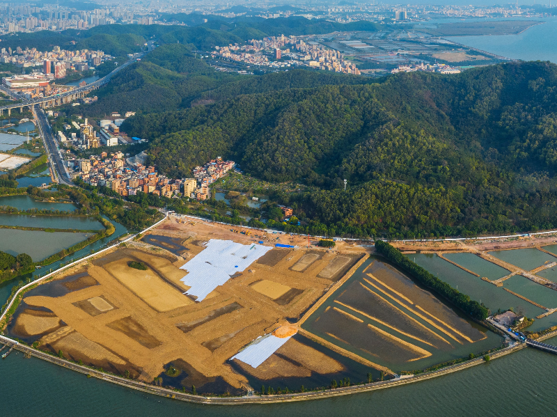 大湾区大学（滨海湾校区）一期项目现场.jpg