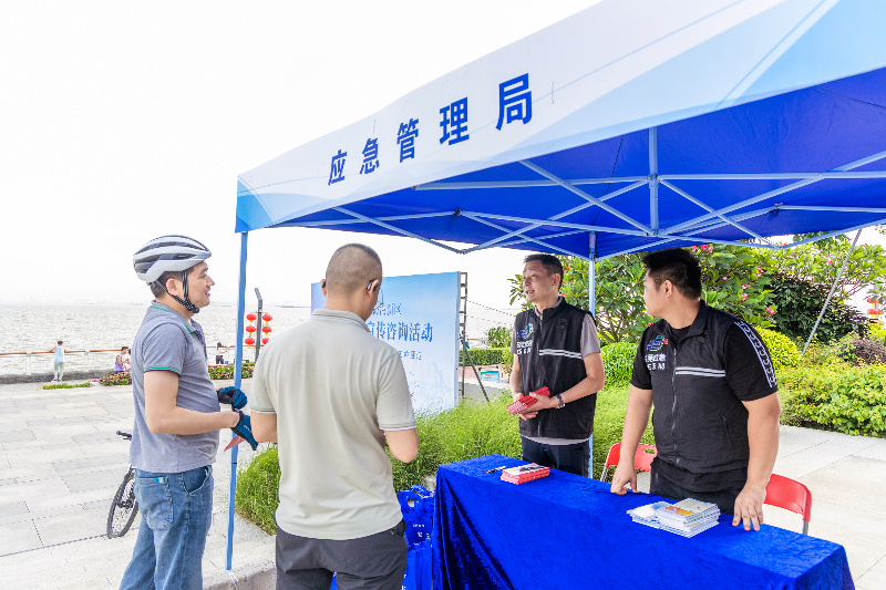 本次活动以“增意识、强技能、知避险、会应急”为主题，分别在欧菲光&middot;湾区科创中心产业园区与东莞黄金海岸开展.jpg