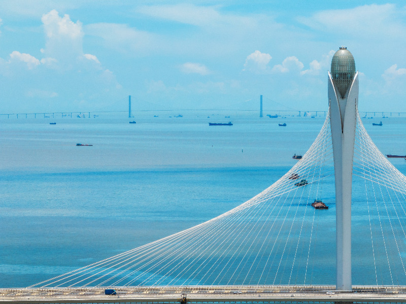 滨海湾大桥与深中通道同框.jpg