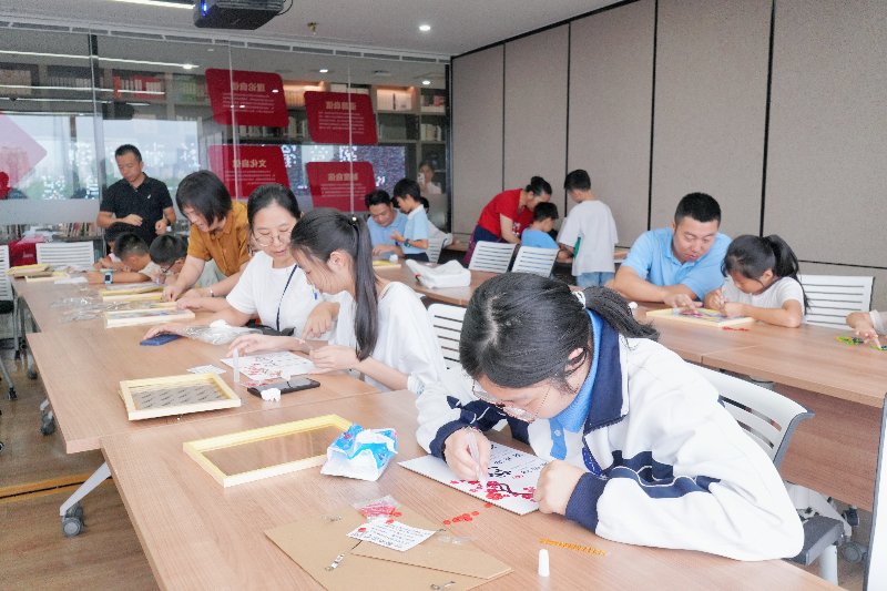 首站亮相深圳！“林则徐家风展”燃起湾区家国情5.jpg