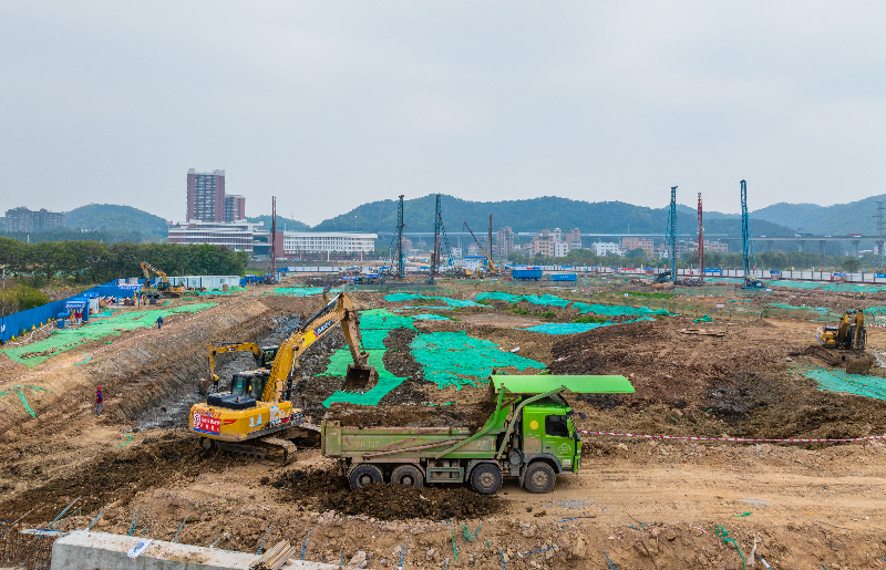该项目位于威远现代化产业园旁，临近威远城市花园和镇远中学，地理位置佳.jpg