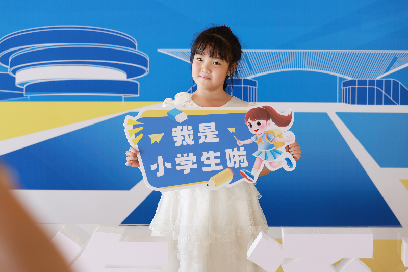 教育-2026年-2026.07.05未来学校初一新生注册，黄生摄2K9A8584.JPG