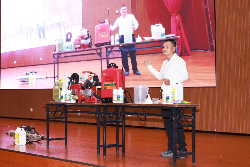 培训会-2026年-2026.07.30滨海湾新区建筑工地“两热”防控工作专项培训，A208，黄生摄2K9A1253.JPG